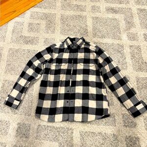 Men’s large banana republic flannel button down shirt black and white